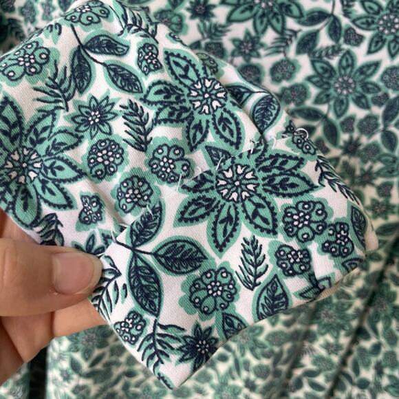 Lands End Turtleneck Blouse Womens Size Large Petite 14-16 Floral Blues - Picture 6 of 7